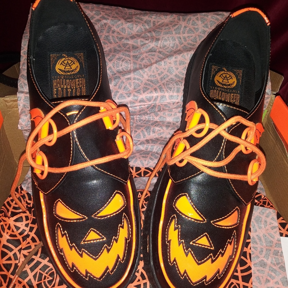 Rare StrangCvlt Krypt Halloween Edition Creeper goth punk club  emo SOLD OUT!